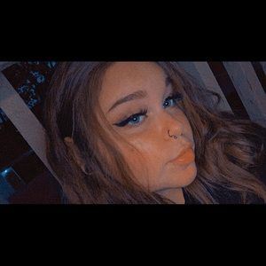 Meet your Posher, Delaney